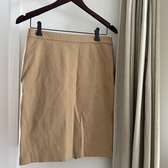 New ANN TAYLOR PENCIL SKIRT - Picture 1 of 3